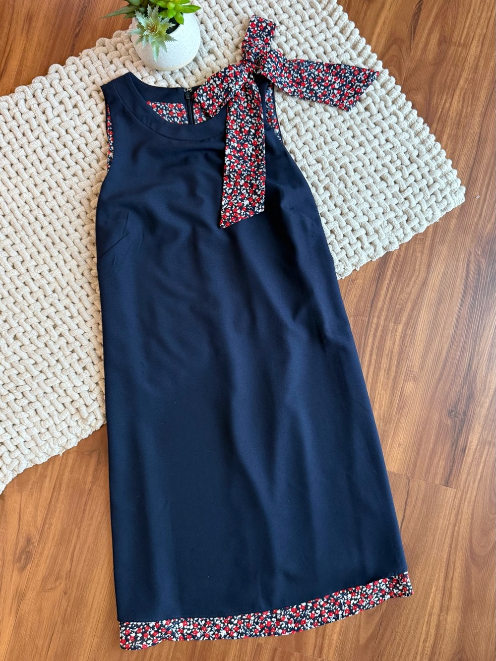 Tahari ASL | Women’s Kaftan Dress with Shoulder Bow Navy with Floral Lining | 2